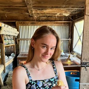 Meet your Posher, Sara